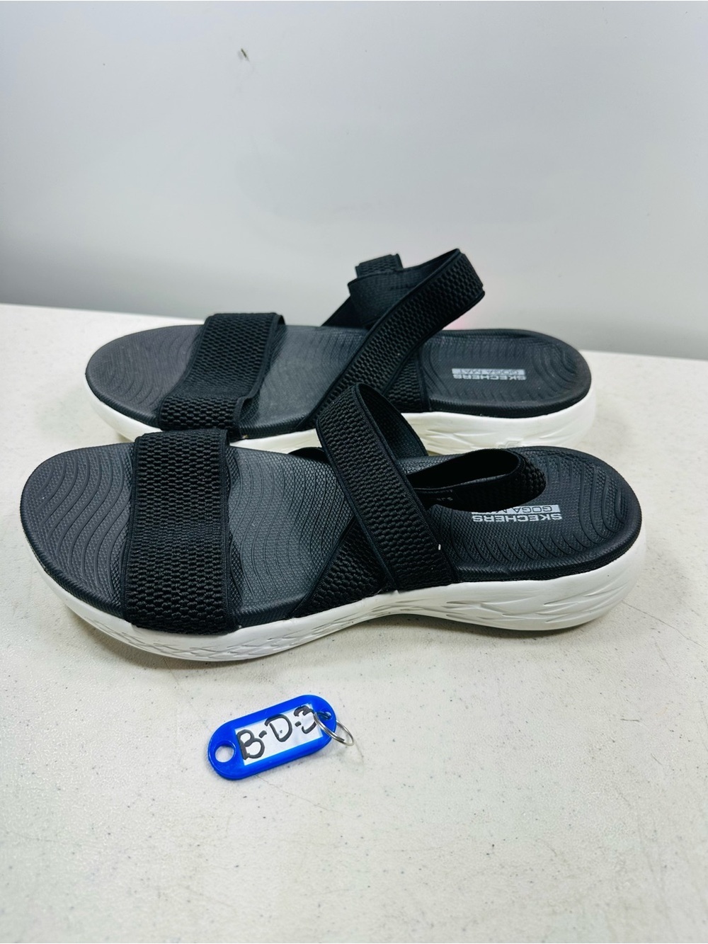 Skechers On-The-Go Gore Back-Strap Sandals - size 8